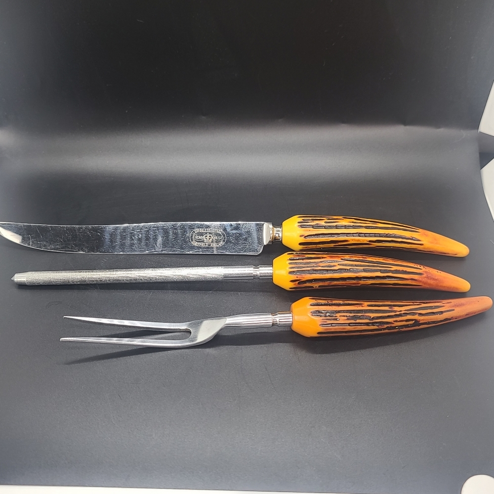 Crown Crest Stainless Steel Sheffield England 3 Piece Craving Set.